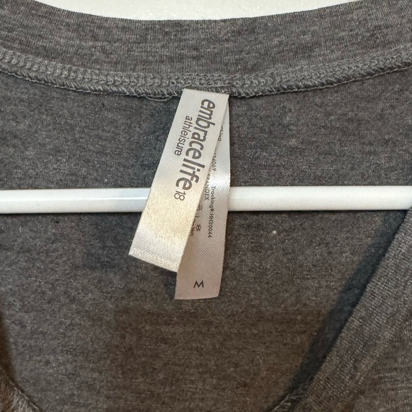 Embrace Life Workout Cropped Tank, “Be Kind”, Women’s M - Picture 3 of 4